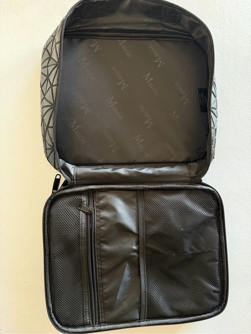 Matein shockproof cable